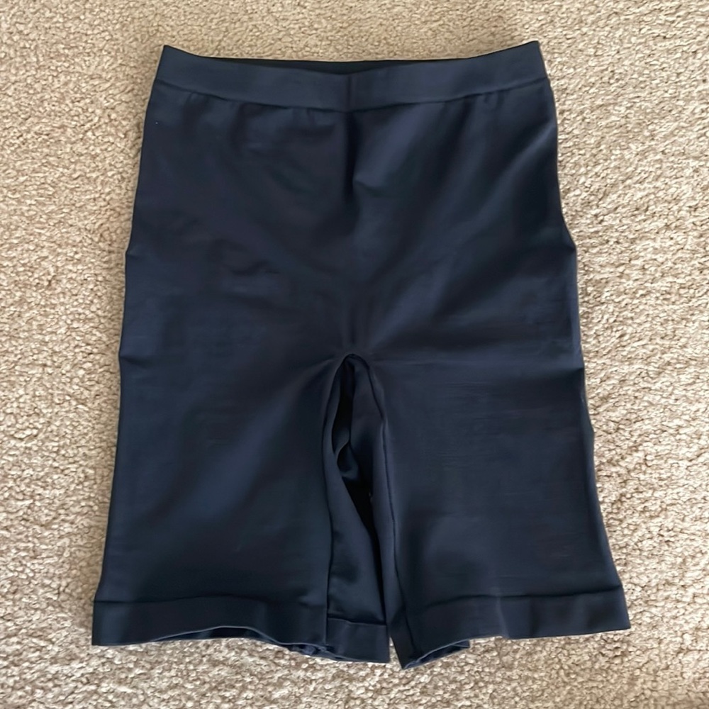 Barely There Shape-wear Shorts.